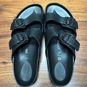 Birkenstock Arizona EVA Black Sandals with Adjustable Straps and Molded Footbed.